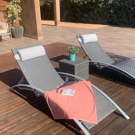Bas De Vue & Piscine アパート