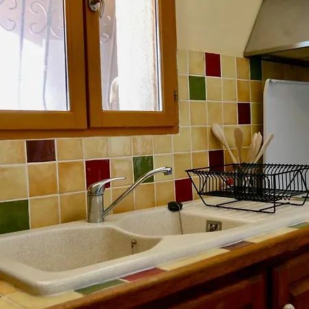 Bas De Vue Mer&piscine * Coti-Chiavari (Corsica)