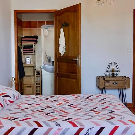 Bas De Vue & Piscine Appartement *