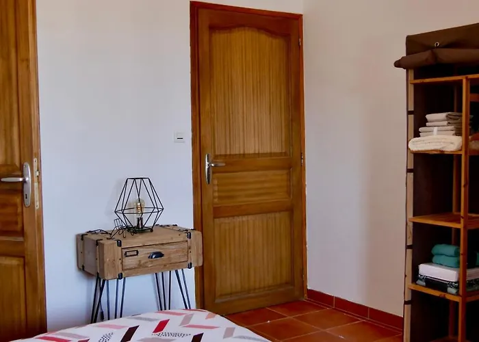 Appartement Bas De Vue Mer&piscine