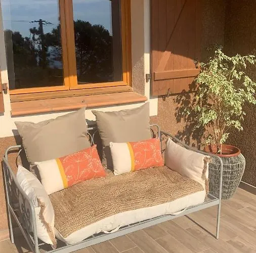 Bas De Vue Mer&piscine * Coti-Chiavari (Corsica)